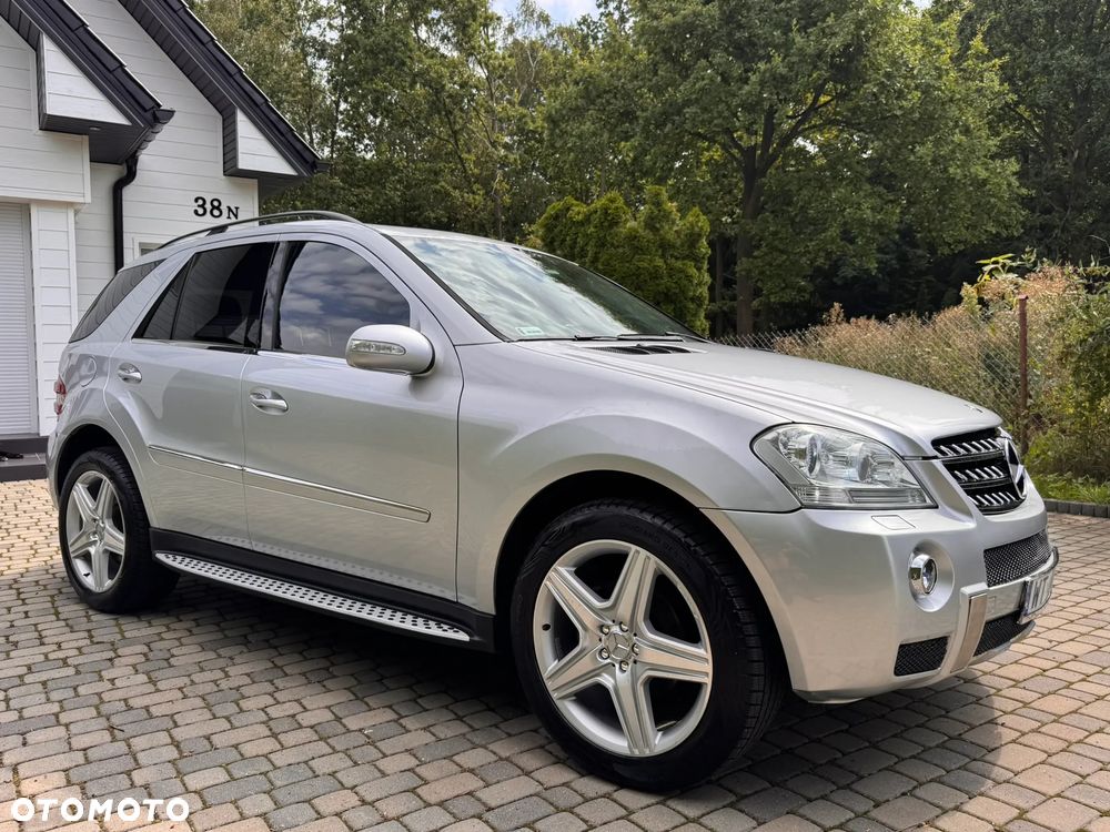 Mercedes-Benz ML 500 4-Matic - 15