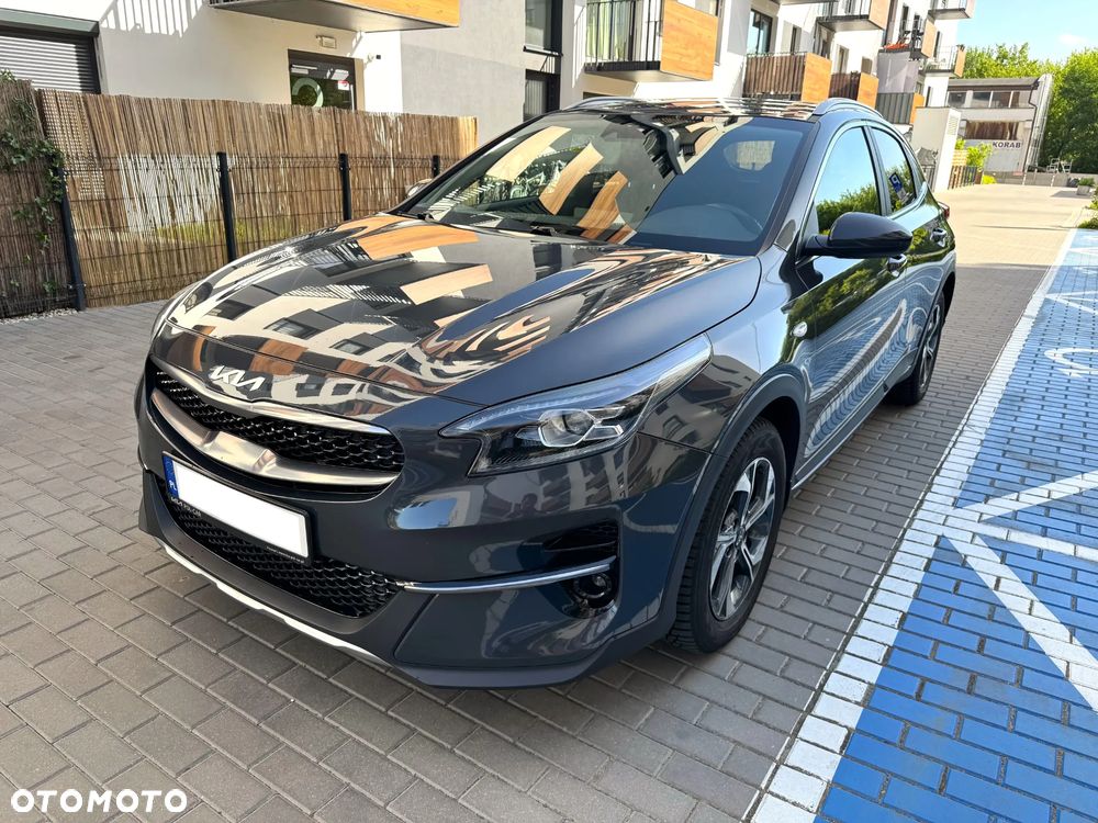 Kia XCeed 1.0 T-GDI M - 2