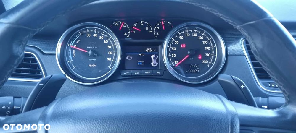 Peugeot 508 RXH Hybrid4 - 18