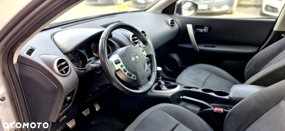 Nissan Qashqai 2.0 visia - 9