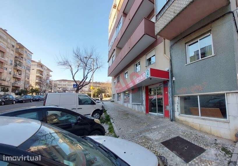 Espaço Comercial em Cova da Piedade, Almada com 240 m² - Grande imagem: 2/10