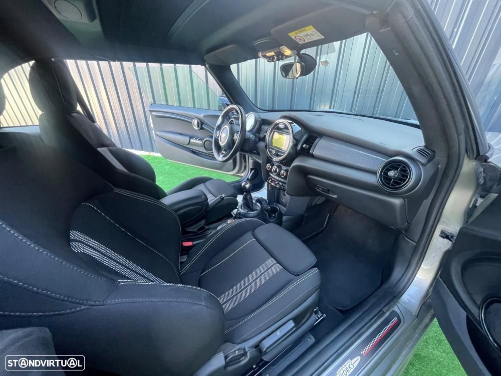 MINI Cabrio - 15