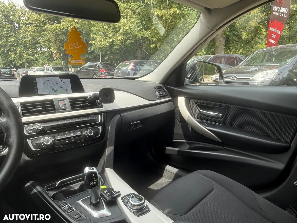 BMW Seria 3 320d Aut. Advantage - 20