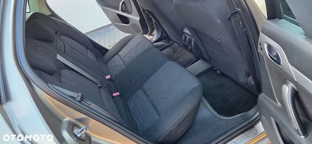 Peugeot 407 HDi 110 - 26