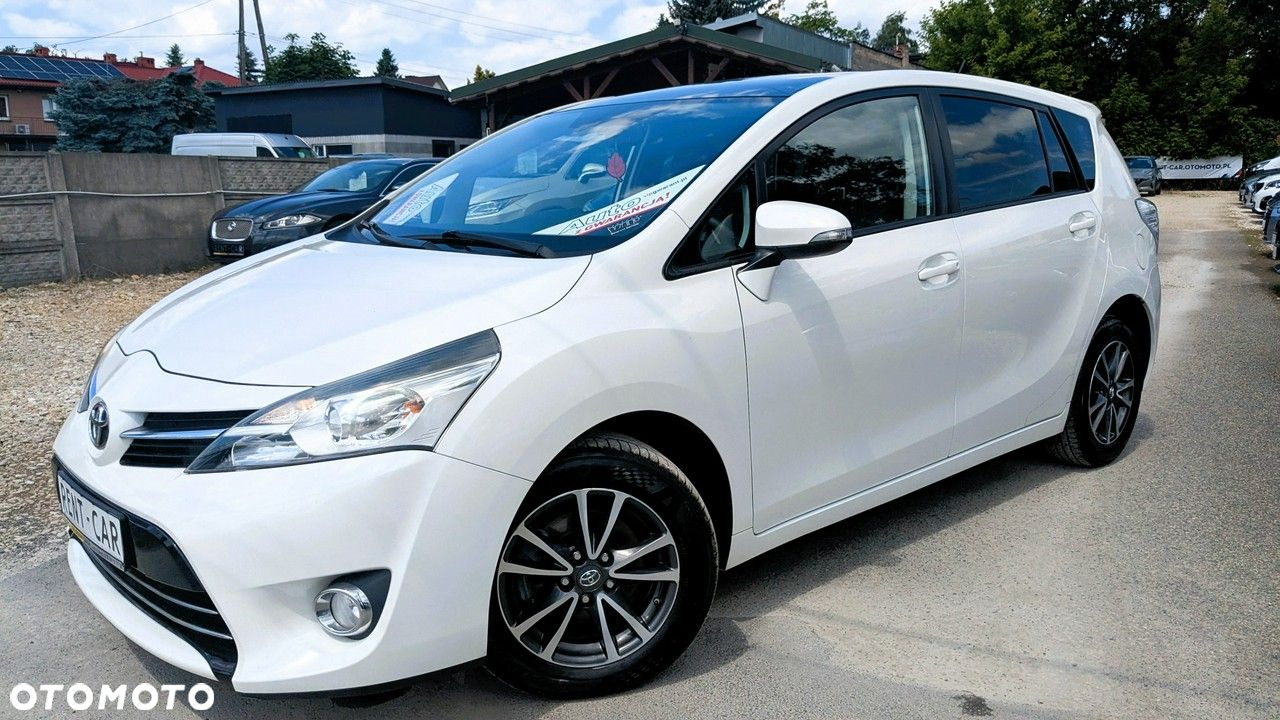 Toyota Verso - 2