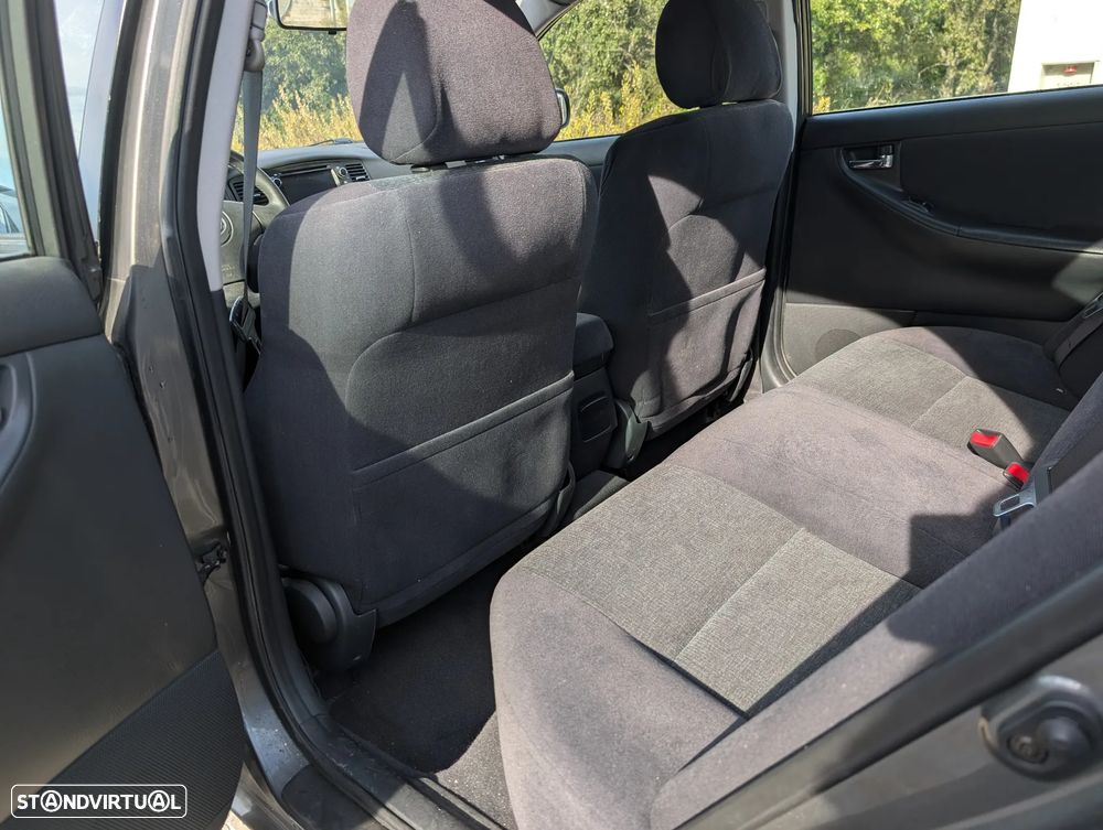Toyota Corolla 1.4 Sol - 9