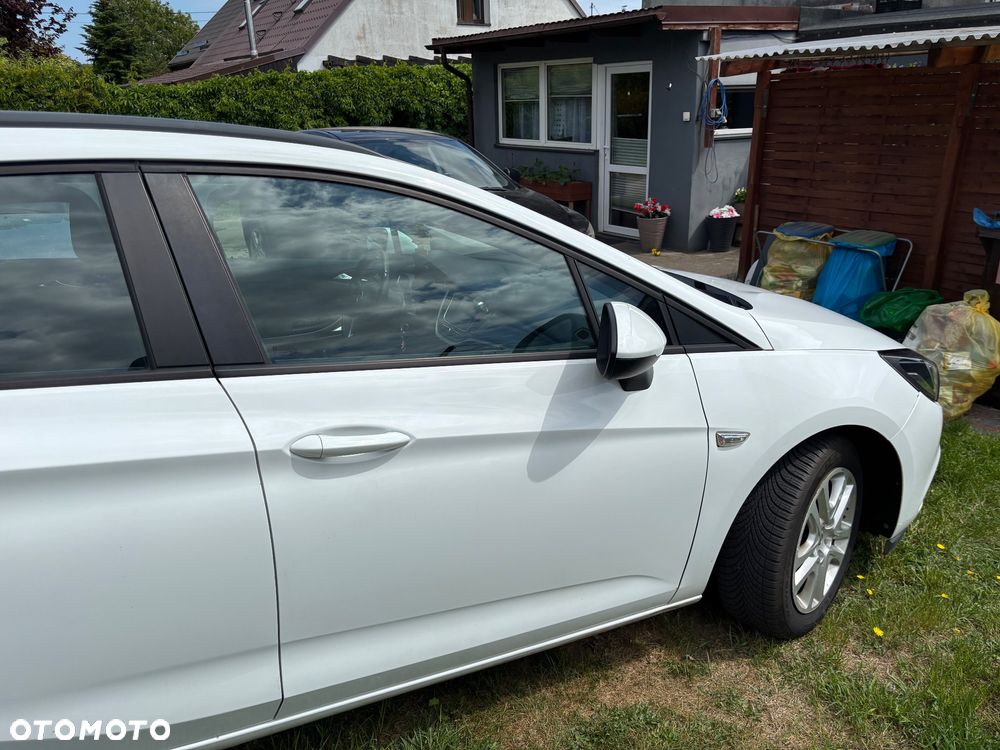 Opel Astra 1.6 CDTI Enjoy - 6