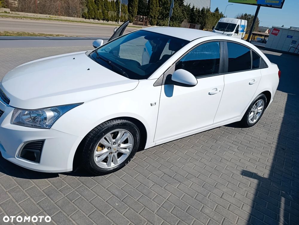 Chevrolet Cruze 1.7 LT - 2
