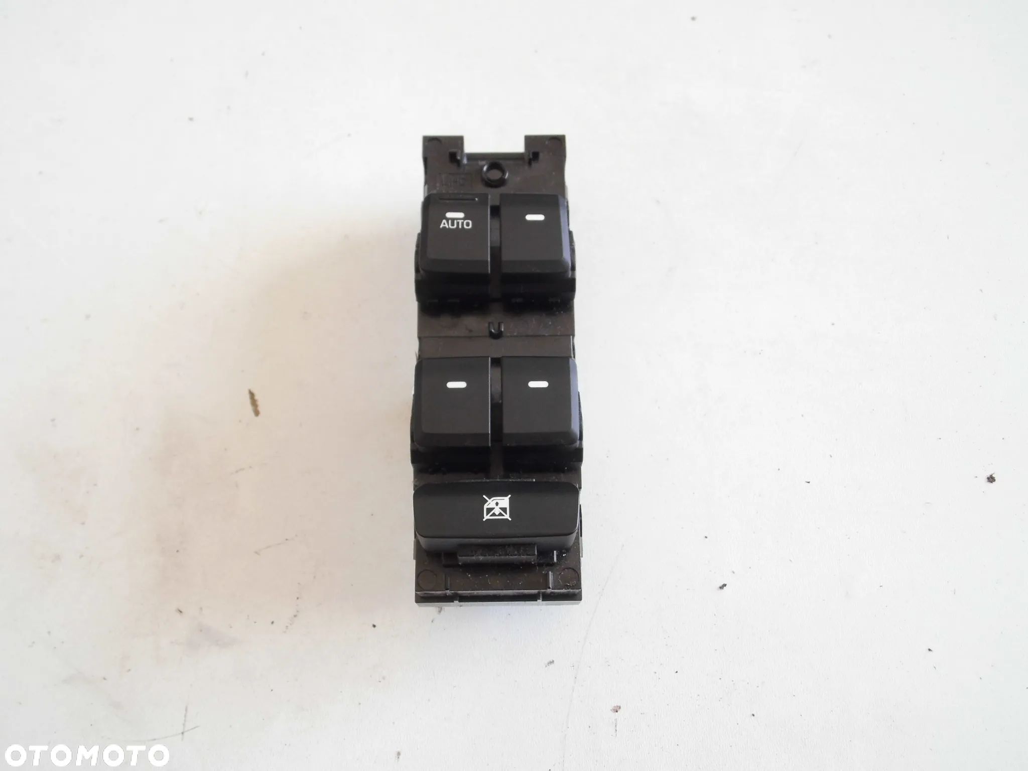 PANEL WŁĄCZNIK PRZEŁĄCZNIK OPUSZCZANIA SZYBY HYUNDAI I20 II LIFT ORYGINAŁ - 1