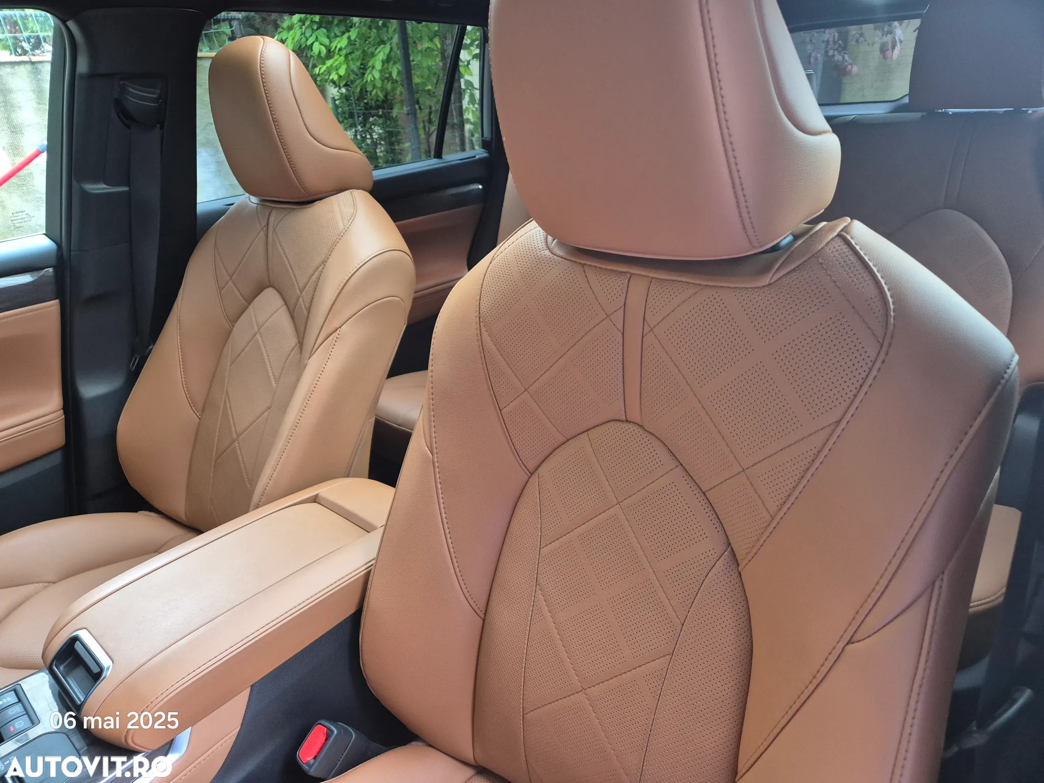 Toyota Highlander 2.5 L Hybrid Dynamic Force 248CP Luxury Metallic - 17