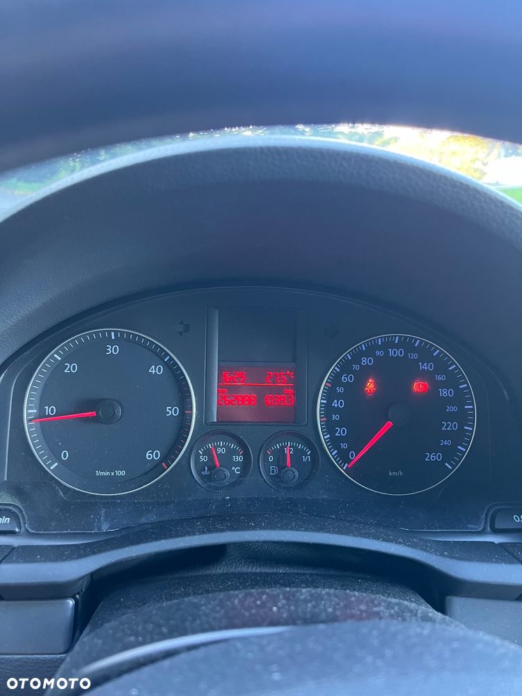 Volkswagen Golf 1.9 TDI DPF Trendline - 10
