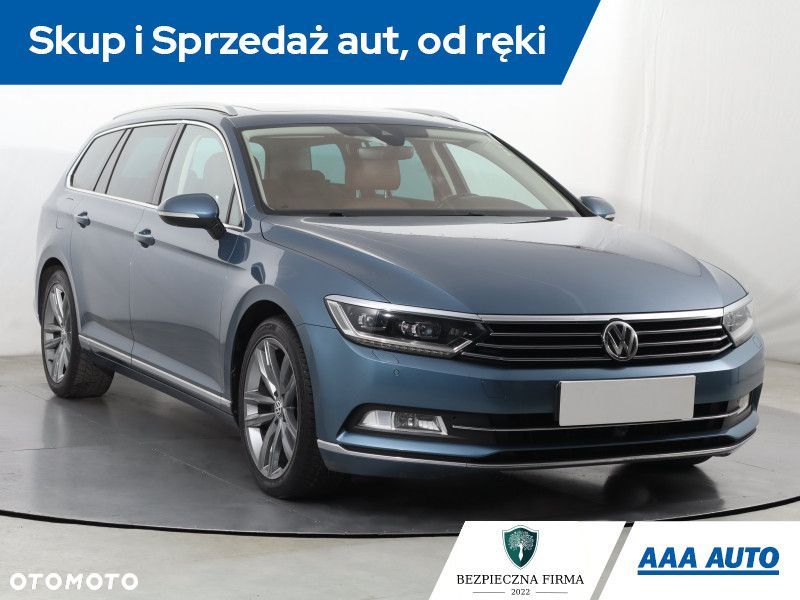 Volkswagen Passat - 2