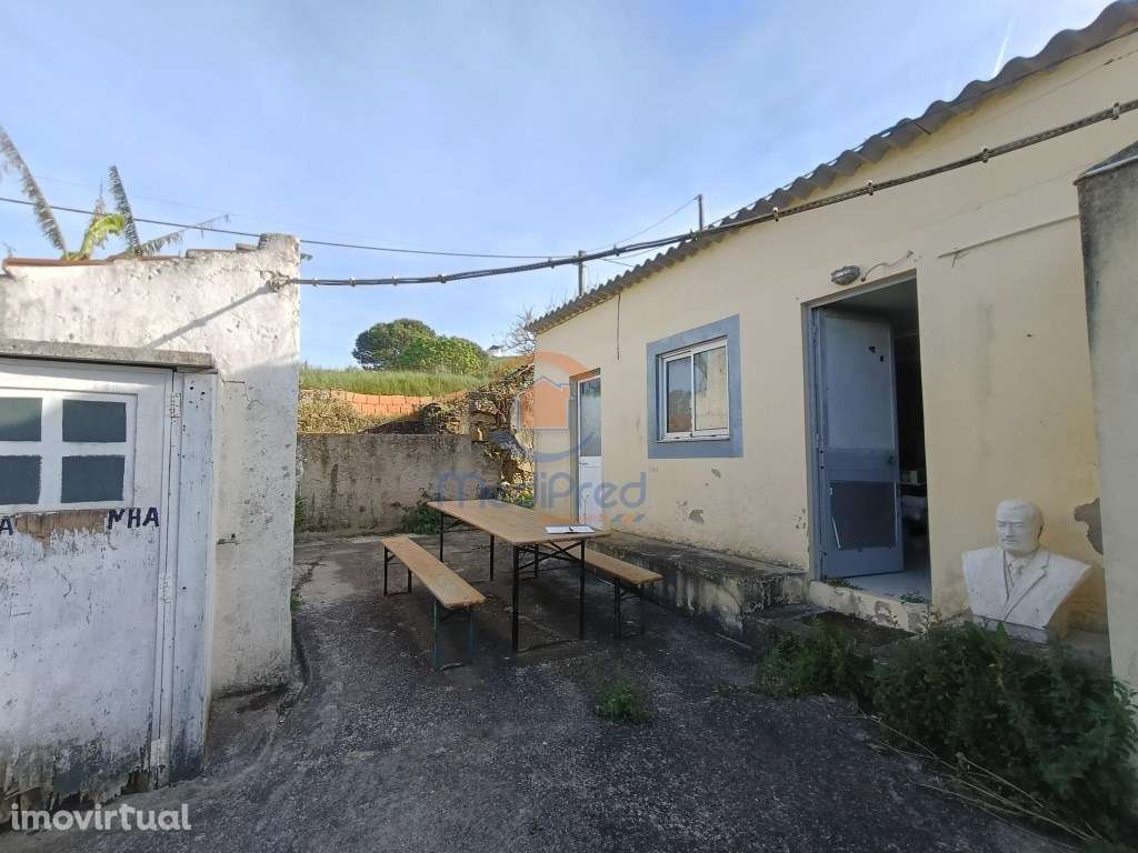 Moradia T2 para recuperar | Ventosa, Torres Vedras - Grande imagem: 2/10