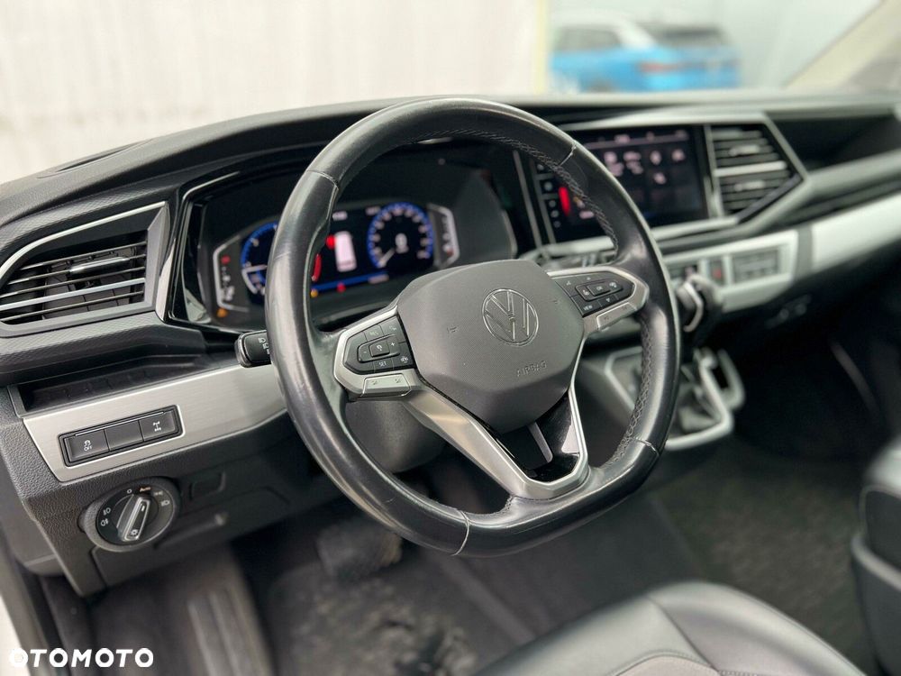 Volkswagen Multivan - 11