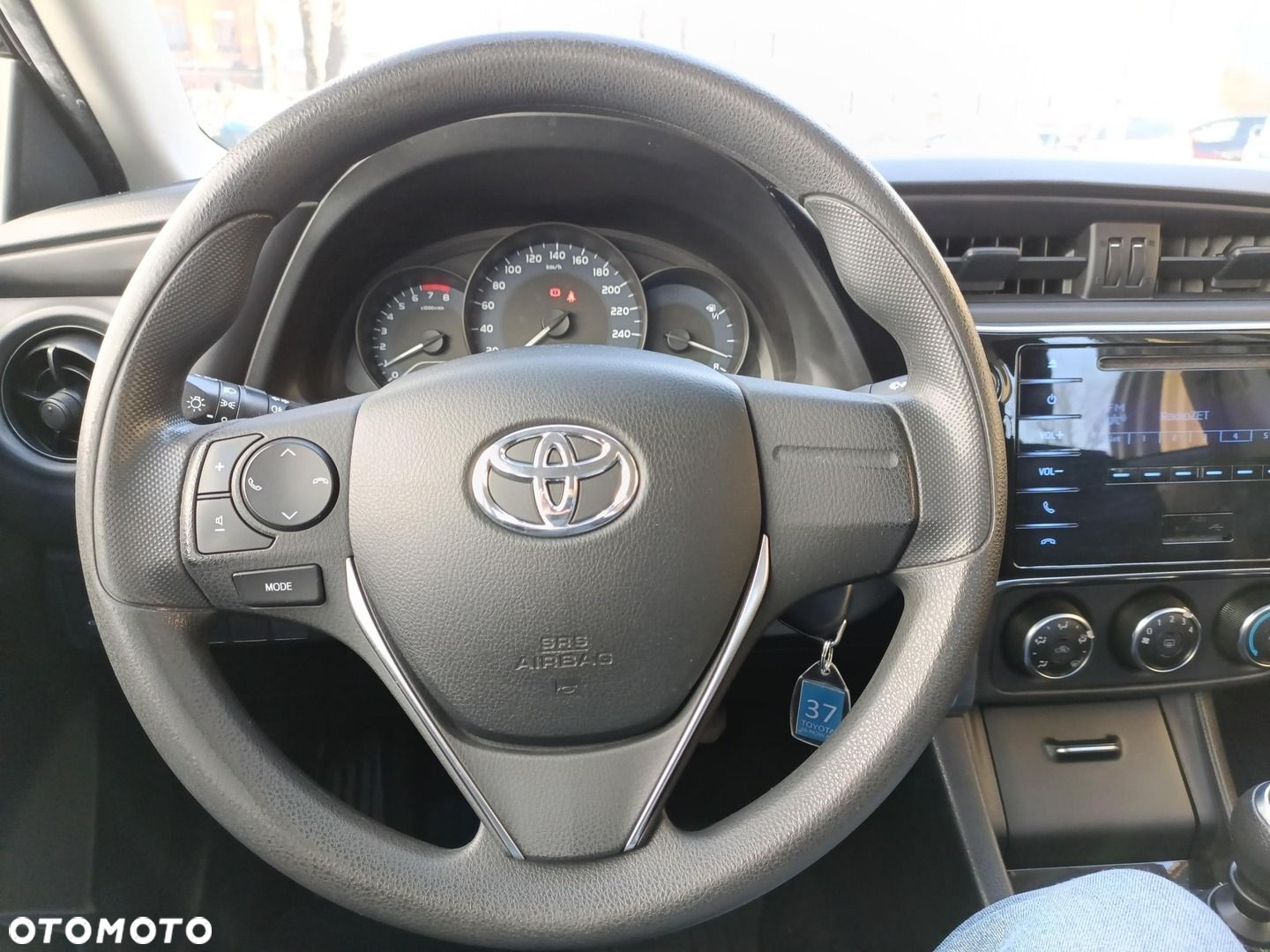 Toyota Corolla 1.6 Active EU6 - 17