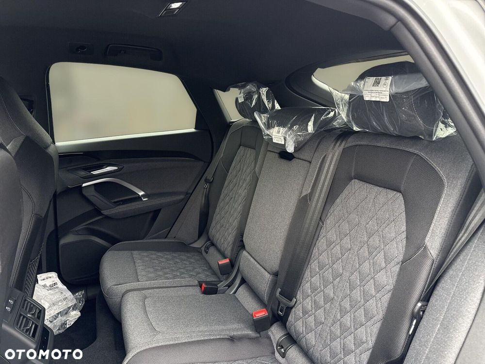 Audi Q5 Sportback - 13