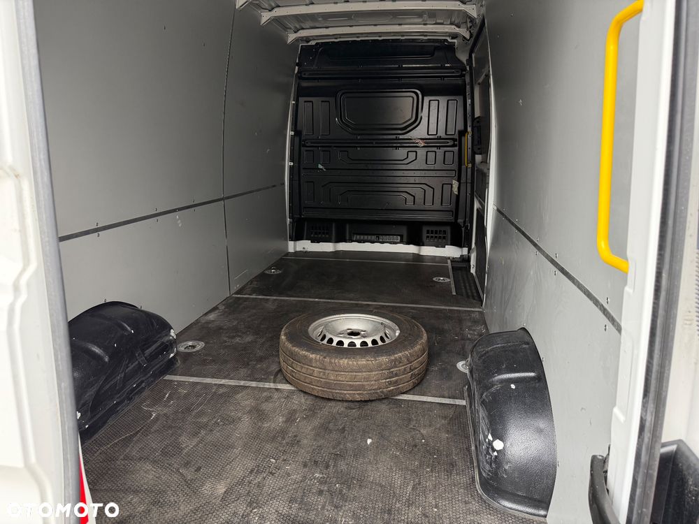 Volkswagen Crafter - 5