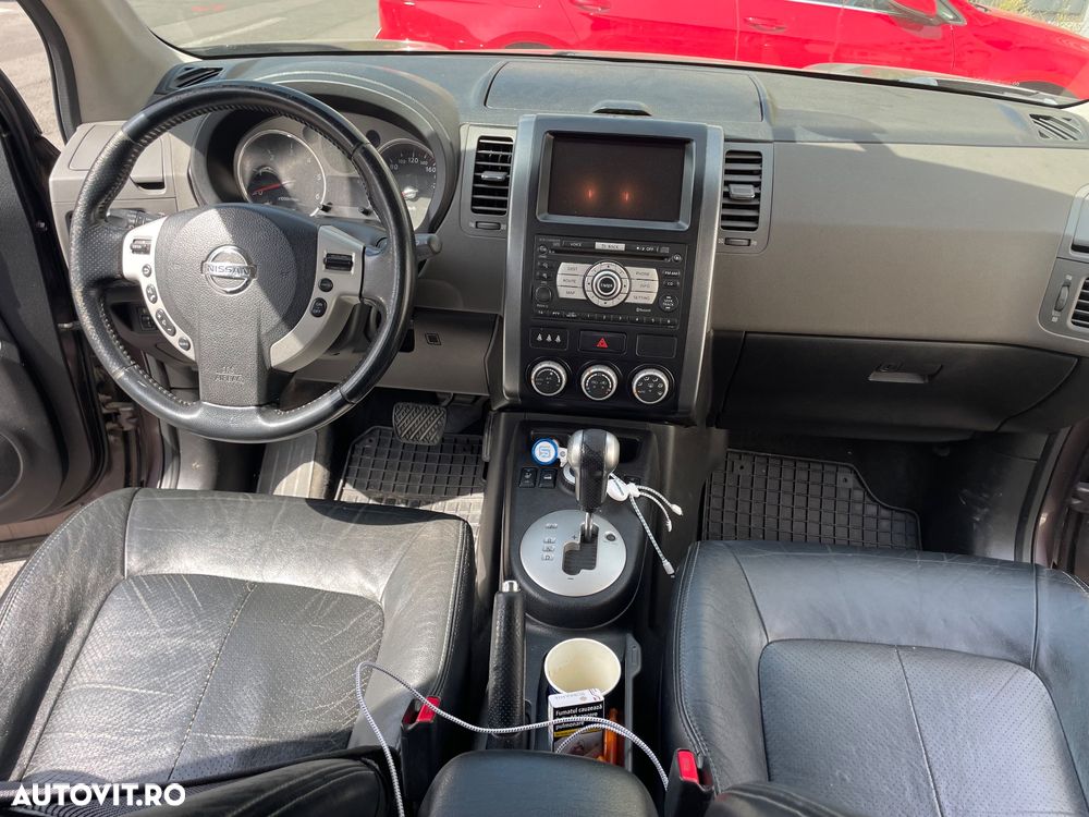 Nissan X-Trail 2.0 dCi DPF All Mode 4X4-i Elegance Aut - 9