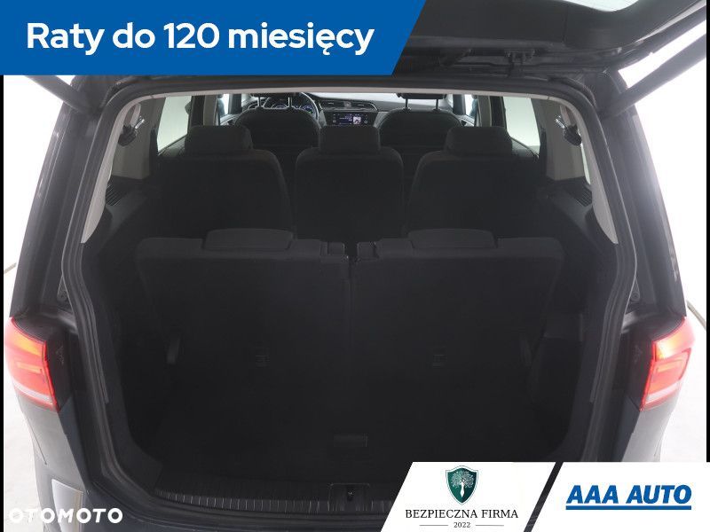 Volkswagen Touran - 15