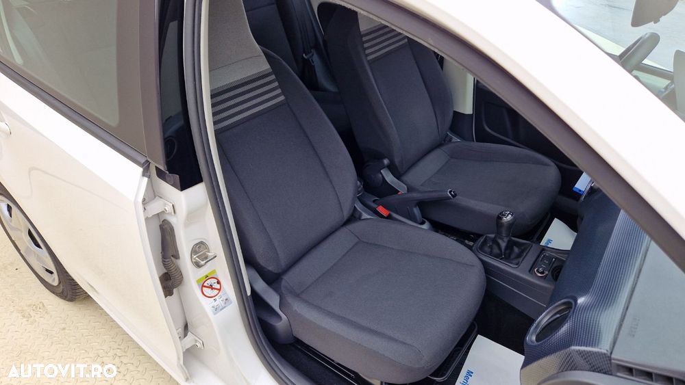 Volkswagen up! - 17