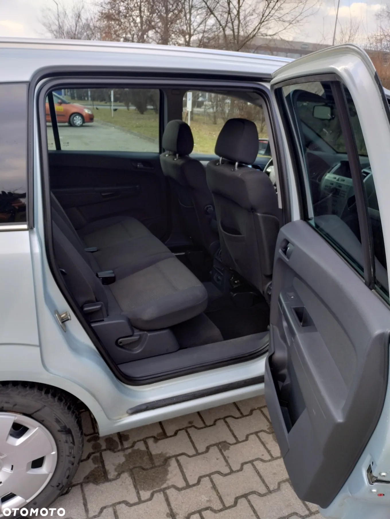 Opel Zafira 1.8 - 12