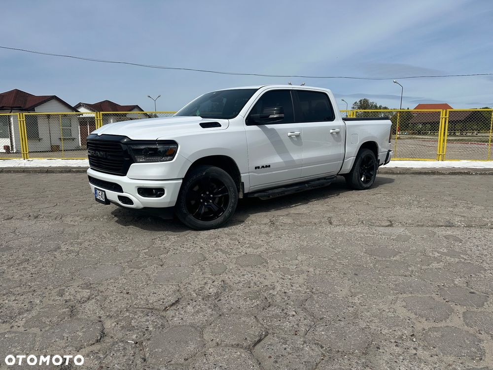 RAM 1500 Crew Cab Shortbed Bighorn - 17
