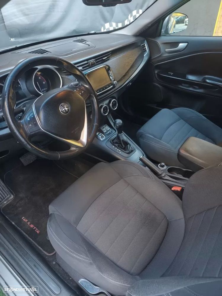 Alfa Romeo Giulietta 2.0 JTDM Sport TCT - 7