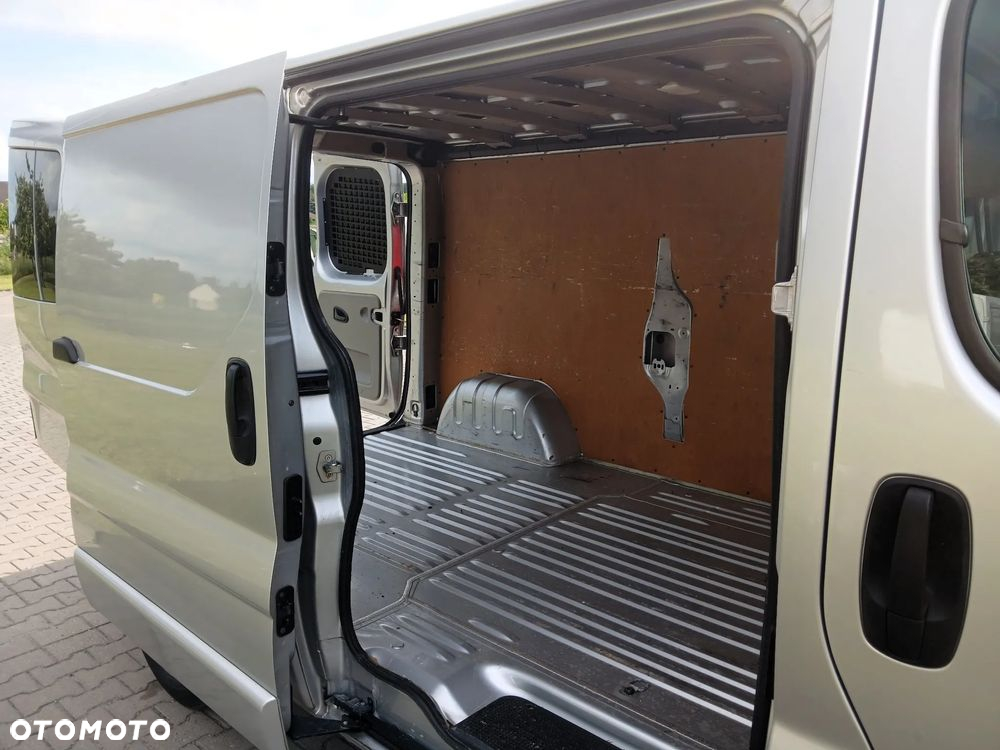 Opel vivaro - 15