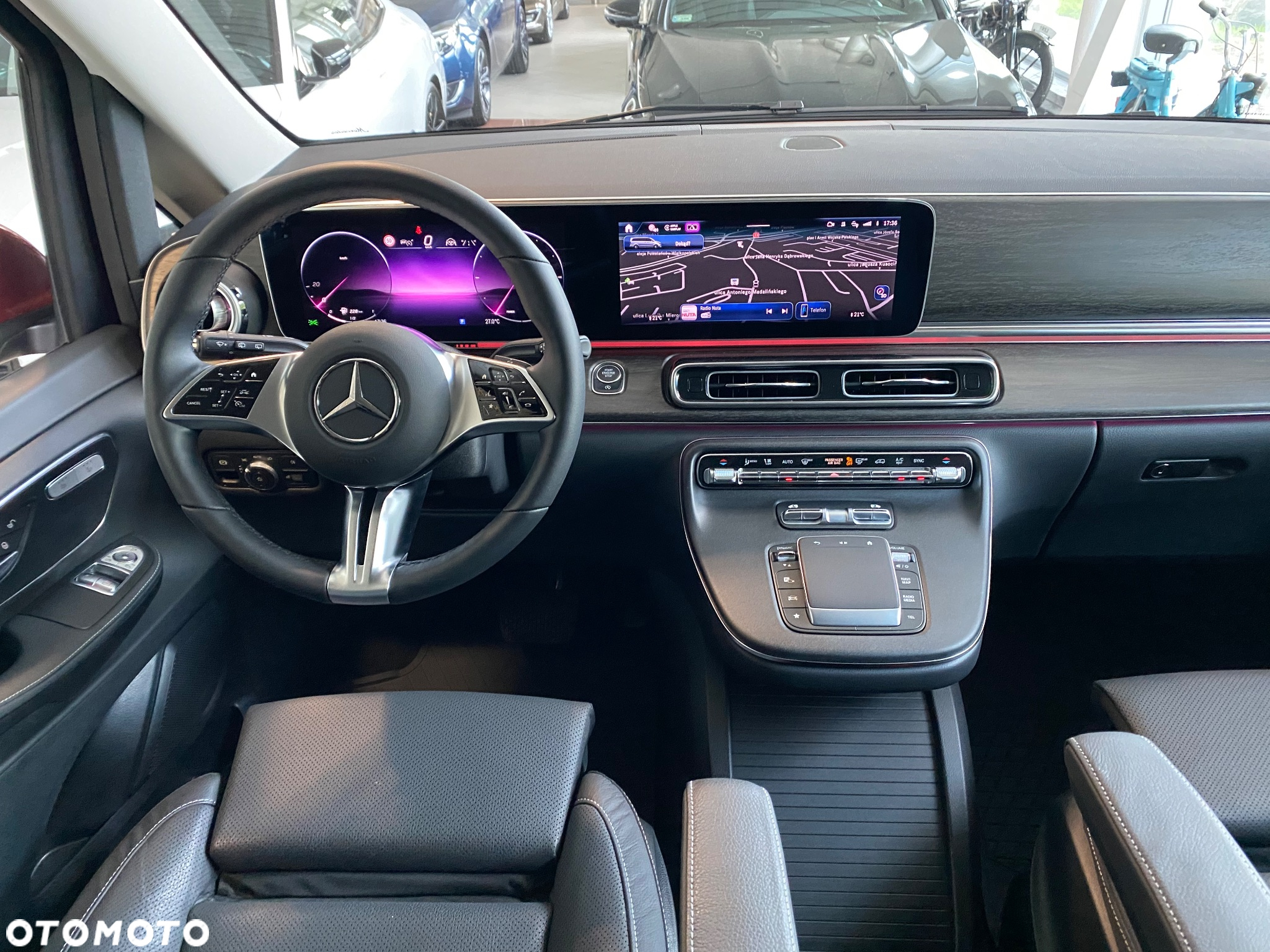 Mercedes-Benz Klasa V - 23