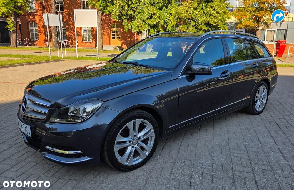 Mercedes-Benz Klasa C 180 (BlueEFFICIENCY) Avantgarde - 13