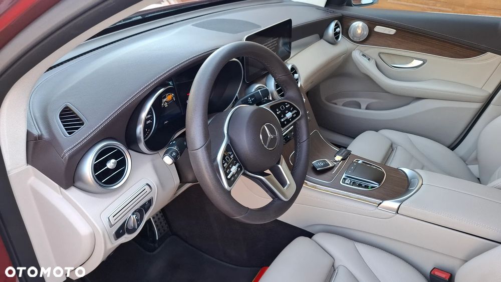 Mercedes-Benz GLC 220 d 4Matic 9G-TRONIC AMG Line - 15