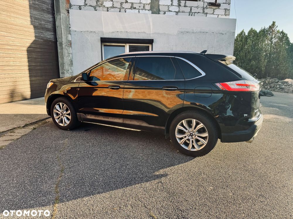 Ford Edge - 8