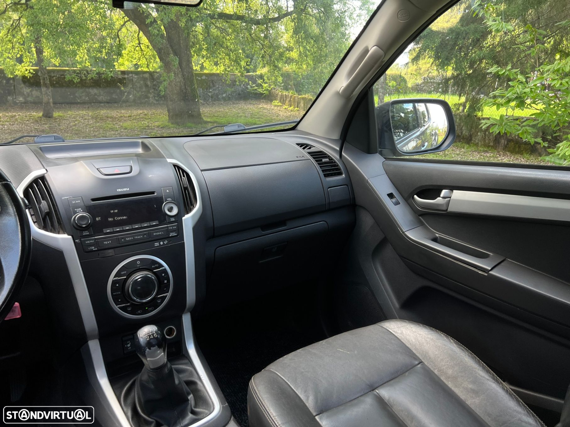 Isuzu D-Max 2.5 DTi CD 4WD LS - 41
