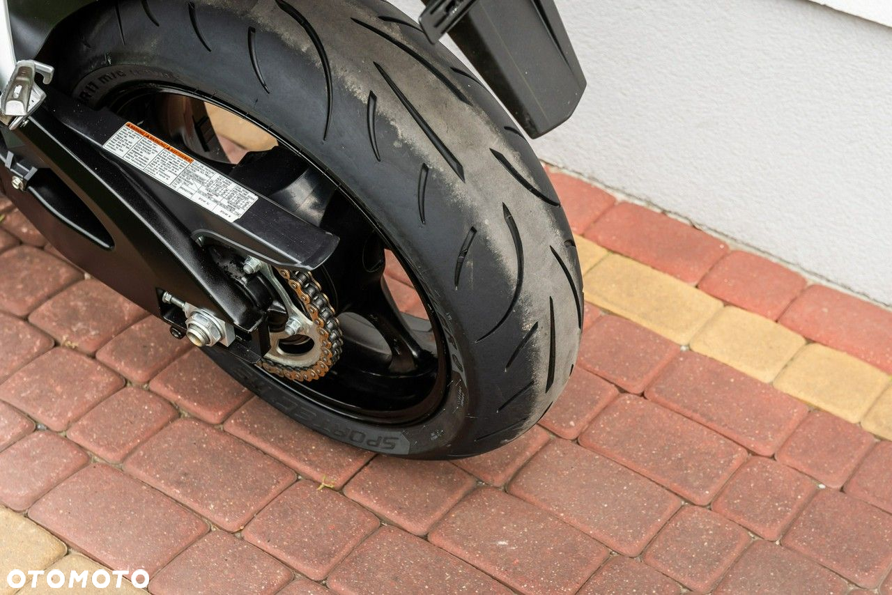 Suzuki GSX-R - 8