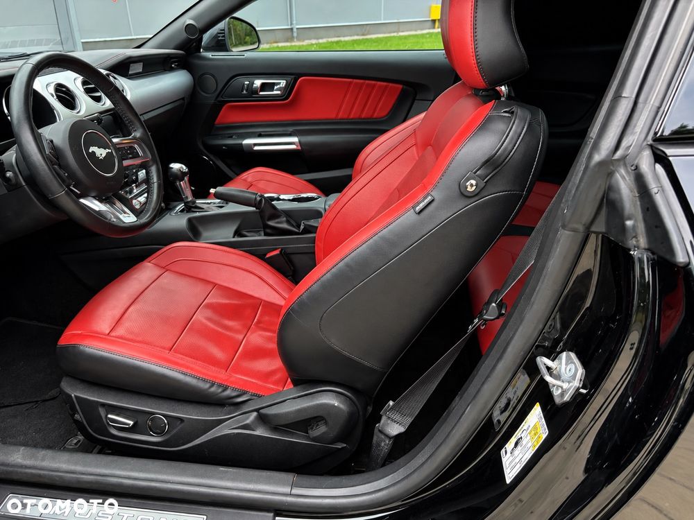 Ford Mustang - 27