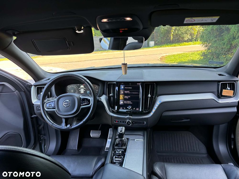 Volvo XC 60 D4 AWD R-Design - 21