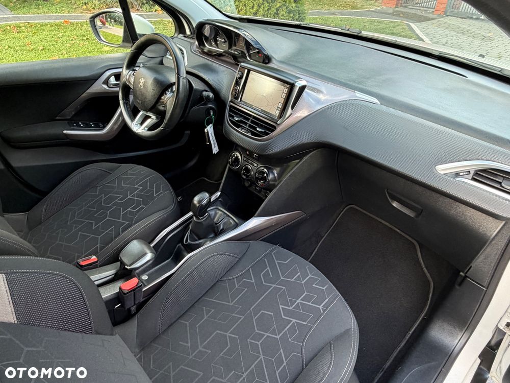 Peugeot 2008 - 30