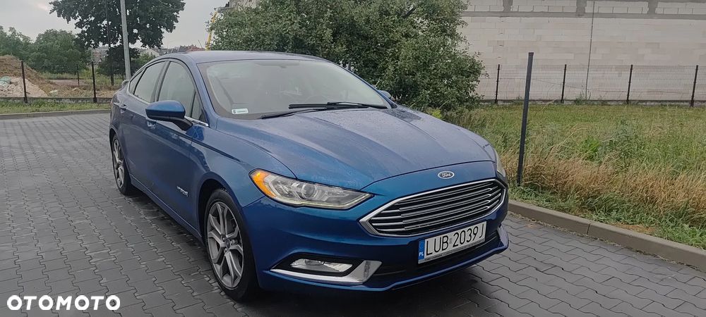Ford Fusion - 2