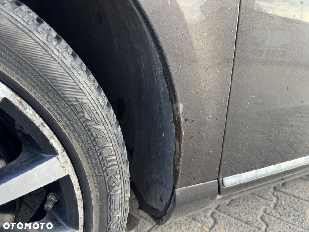 Volkswagen Passat 2.0 TDI Comfortline - 26