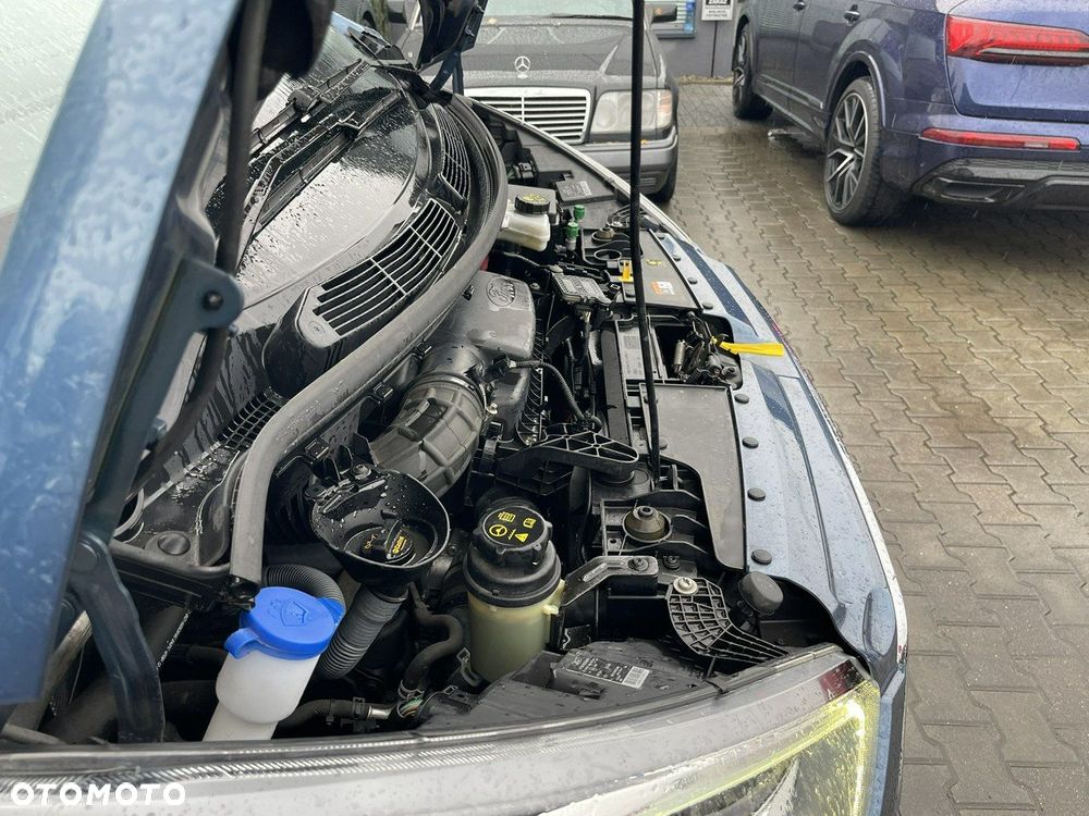 Ford Tourneo Custom - 14