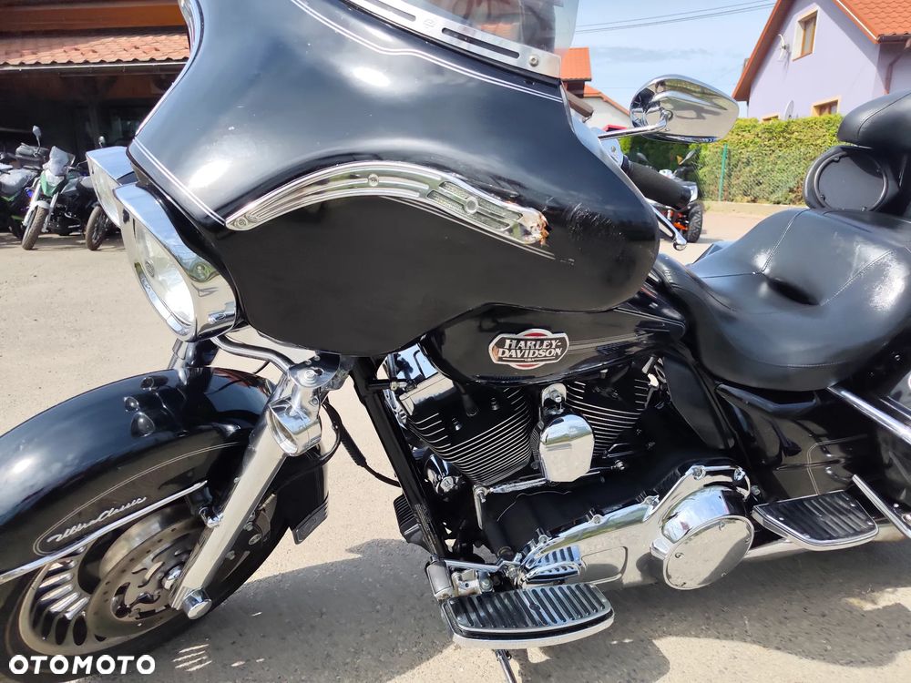 Harley-Davidson FLHTCU Ultra - 8