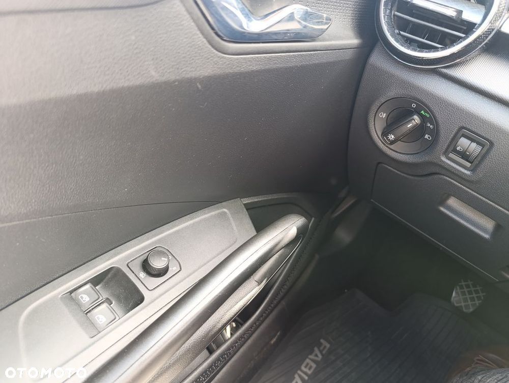 Skoda Fabia 1.0 TSI Ambition - 21