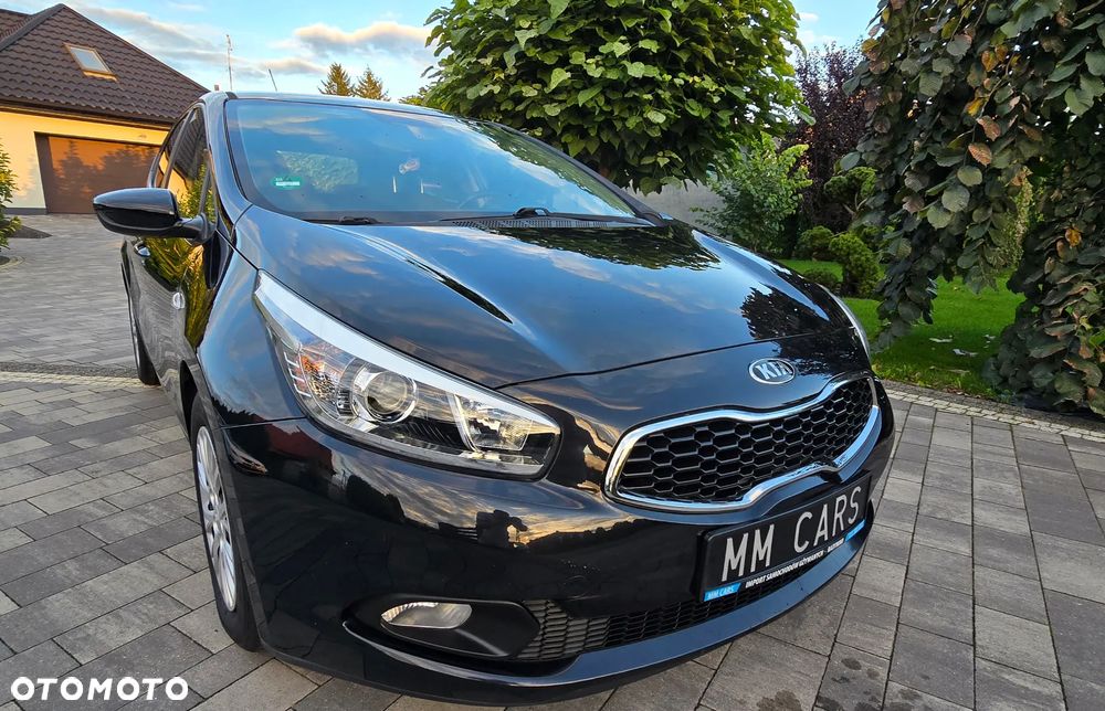 Kia Ceed 1.4 CVVT Attract - 1