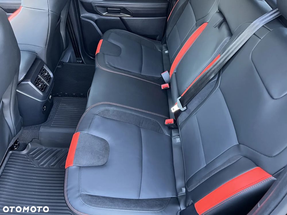 Ford Ranger Raptor - 12