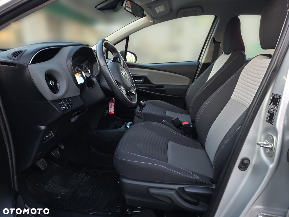 Toyota Yaris - 13