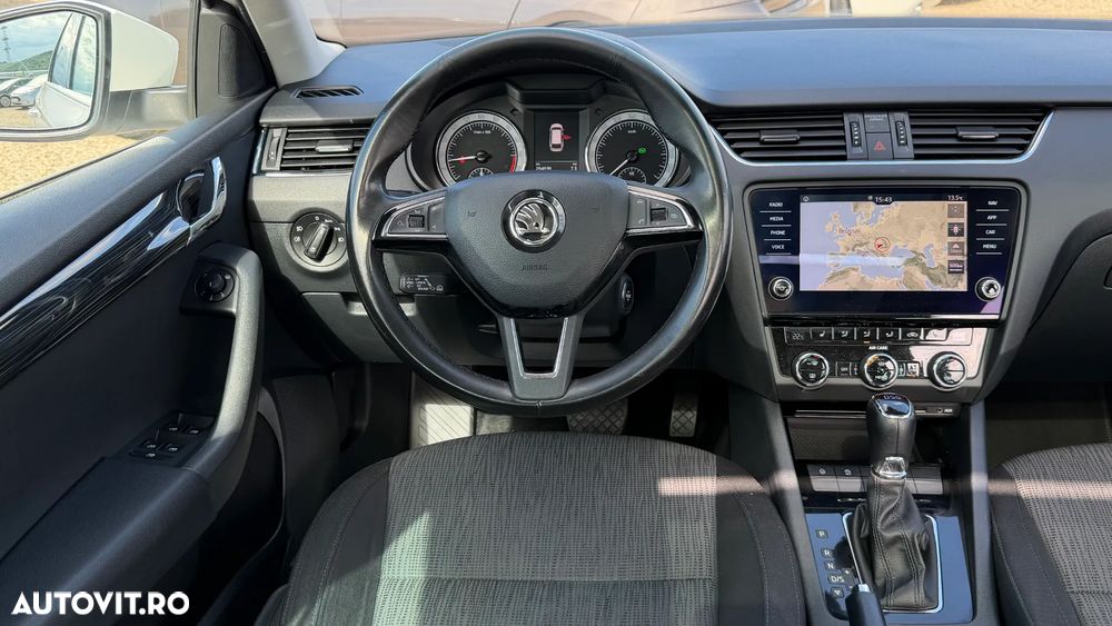 Skoda Octavia 1.6 TDI DSG Premium Edition - 6