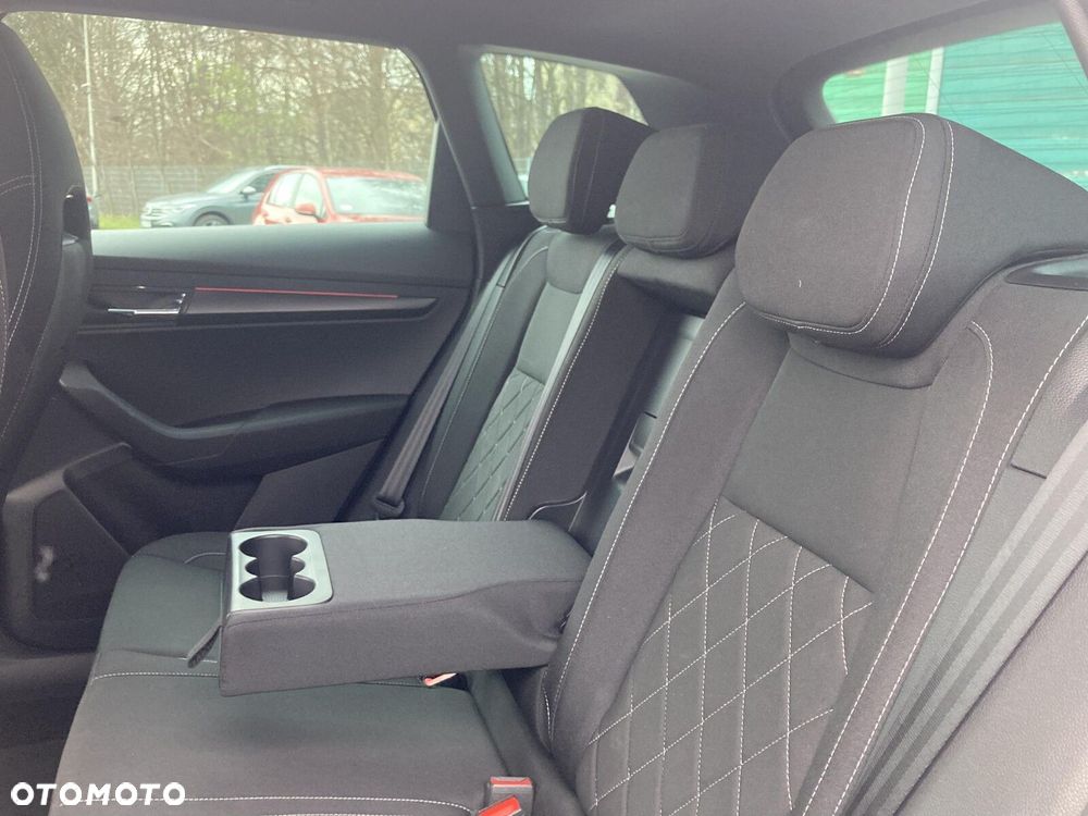 Skoda Karoq 1.5 TSI ACT Sportline DSG - 18