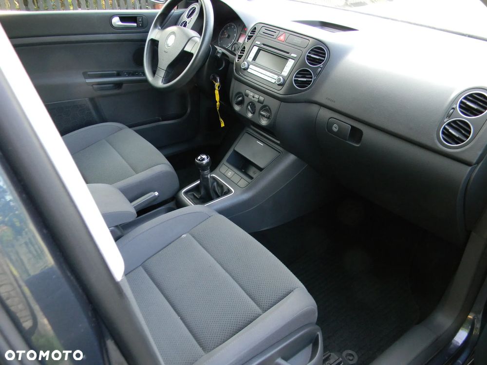 Volkswagen Golf 1.6 TDI BlueMotion Technology Comfortline - 24