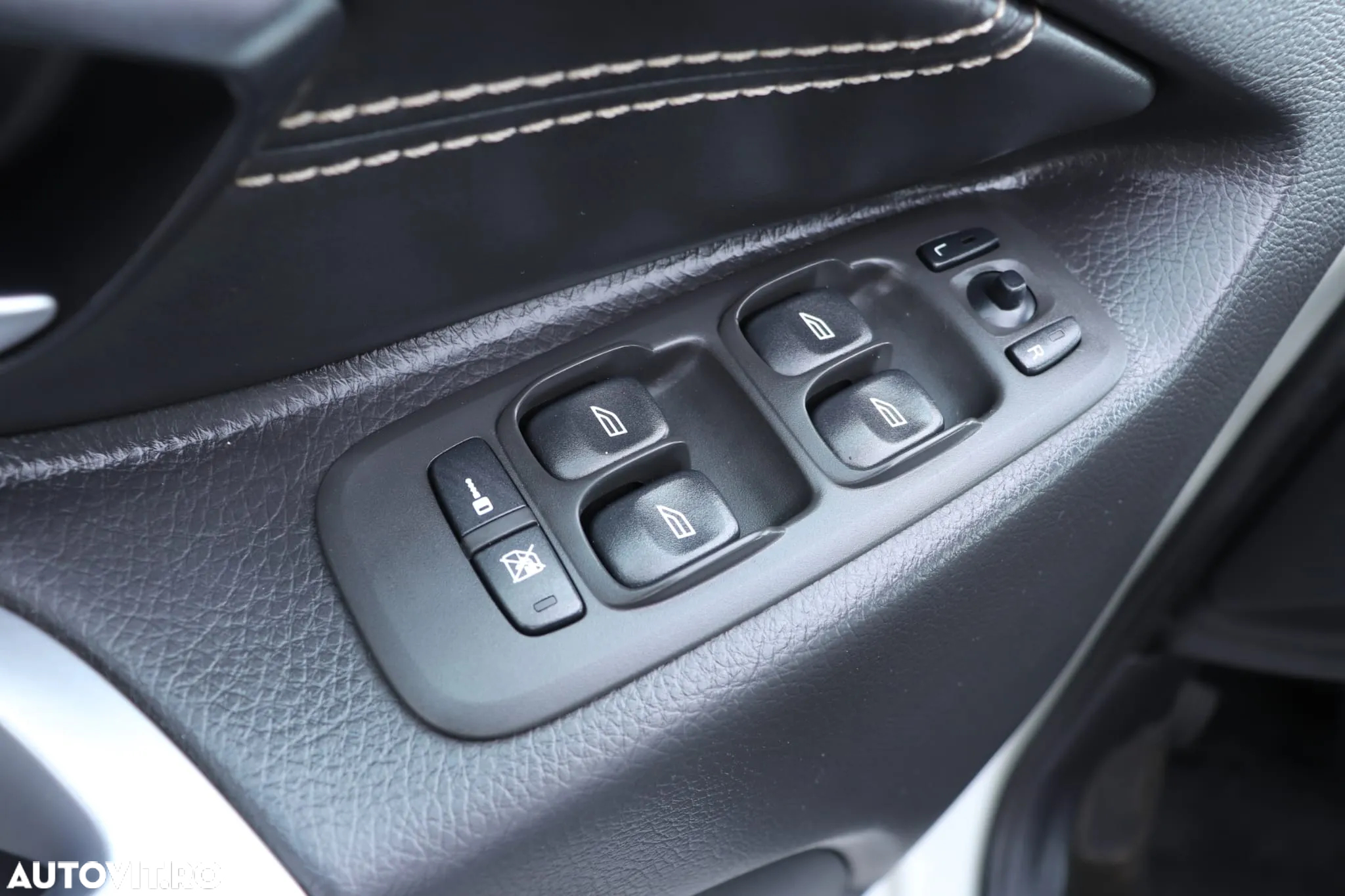 Volvo XC 90 D5 AWD Geartonic Executive - 36