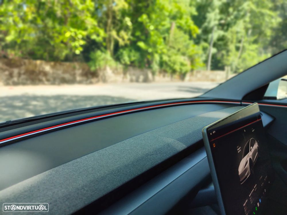 Tesla Model 3 Tração Traseira - 29